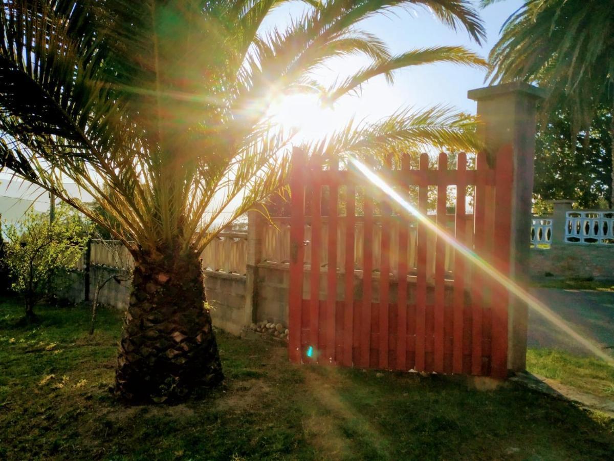 Casa En La Playa De Area Con Finca Privada Viveiro Luaran gambar