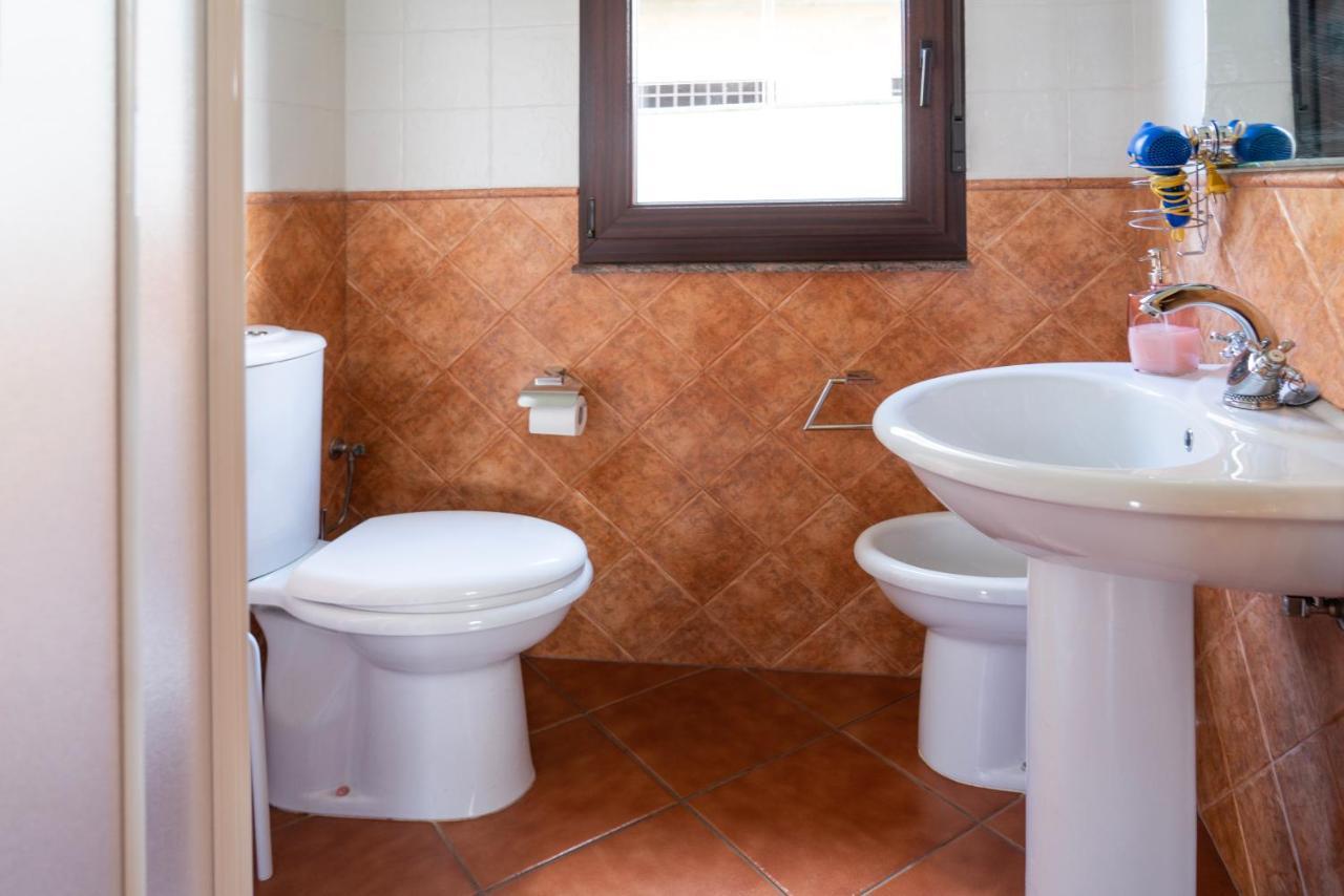 Casa En La Playa De Area Con Finca Privada Viveiro Luaran gambar